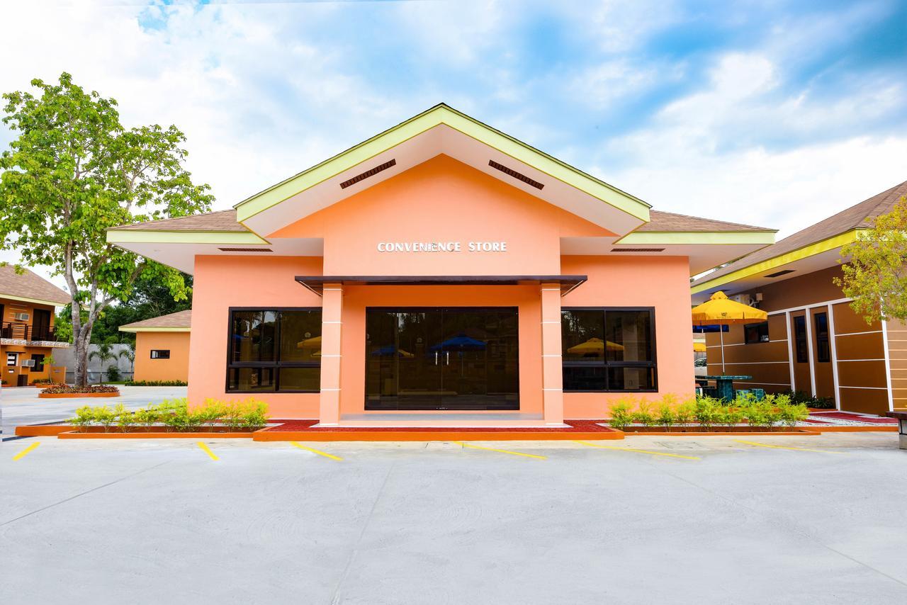 Kabaleyan Cove Resort Powered By Cocotel San Carlos  Esterno foto